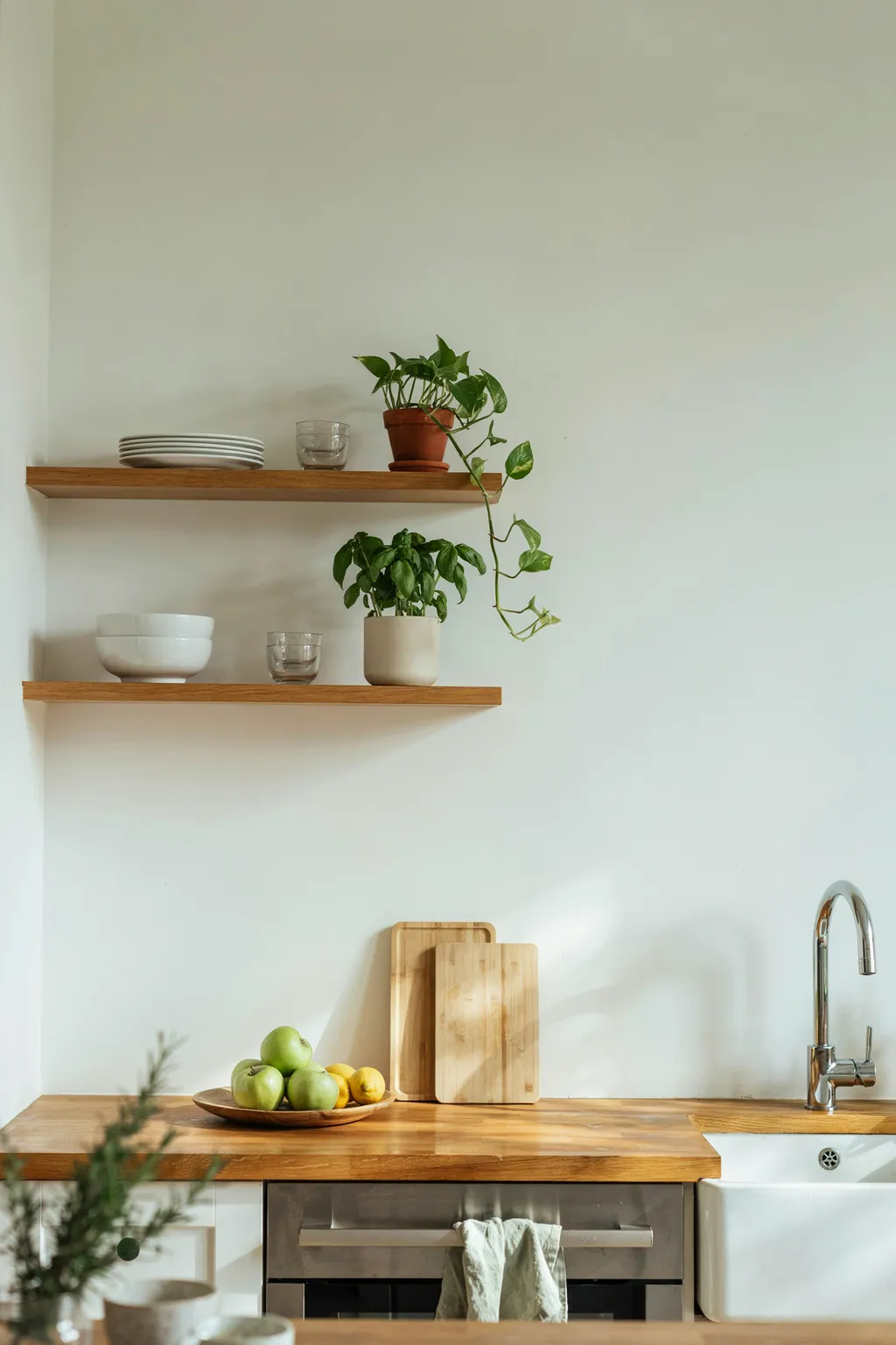 Open Shelves for Grab-and-Go Dishes