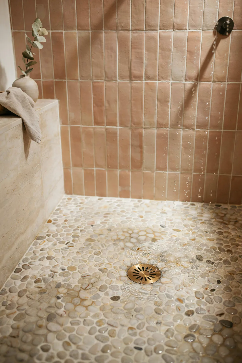 Pebble Shower Floor, Spa Underfoot