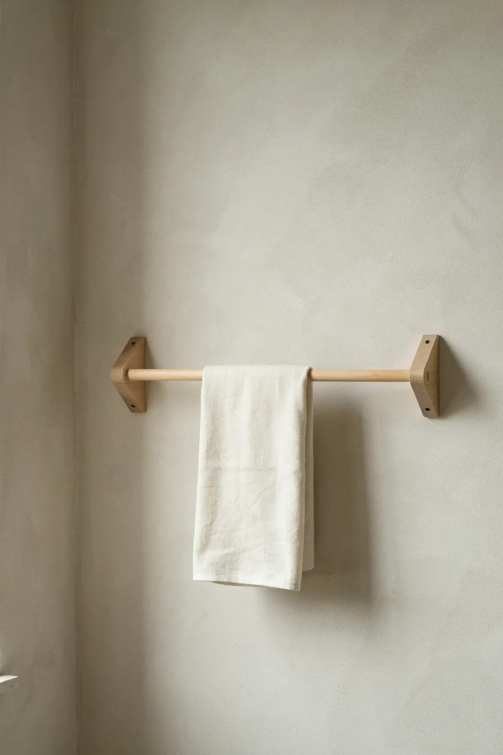 Simple Scandi Wood Towel Bar