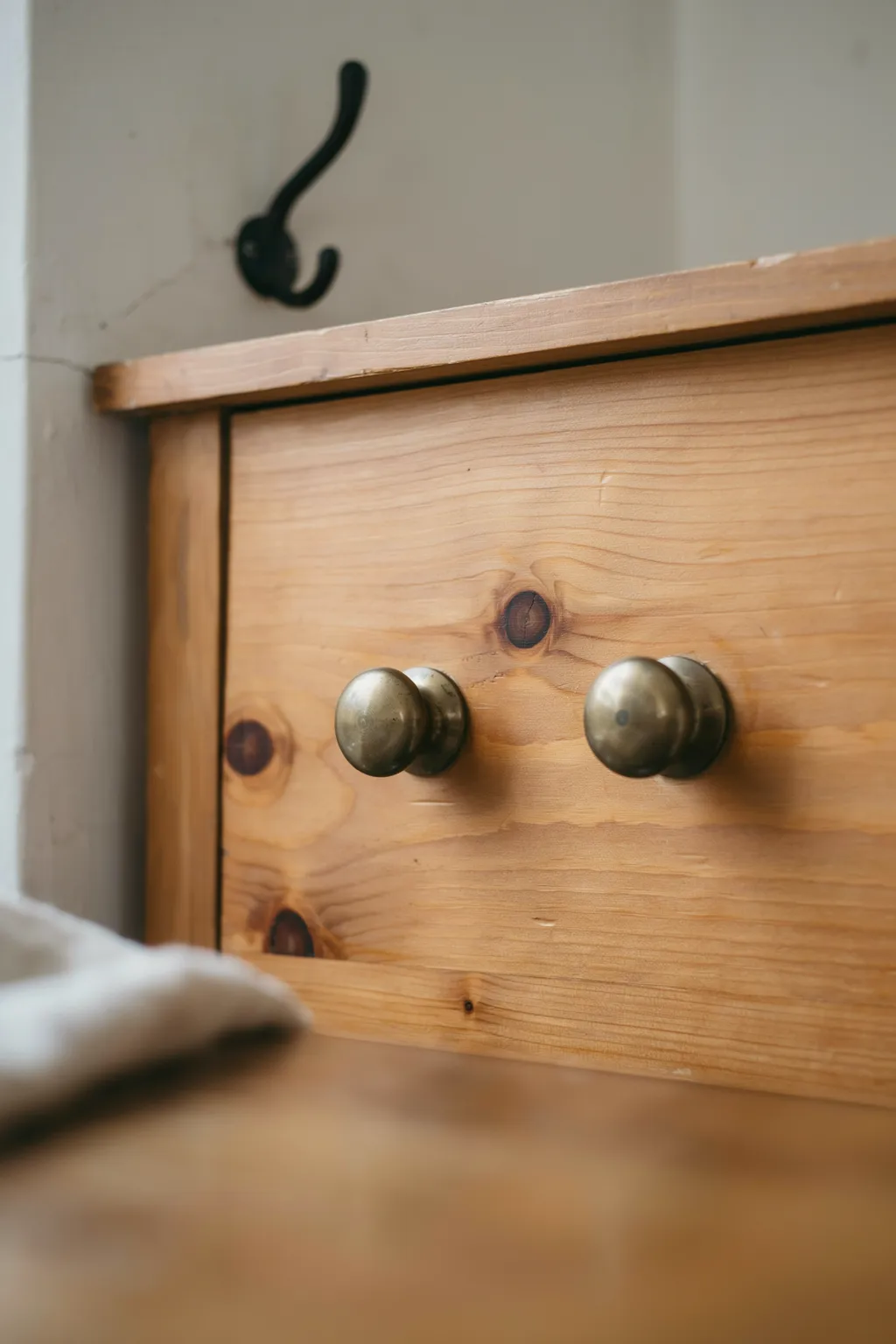 Age the Hardware: Unlacquered Brass and Black Iron