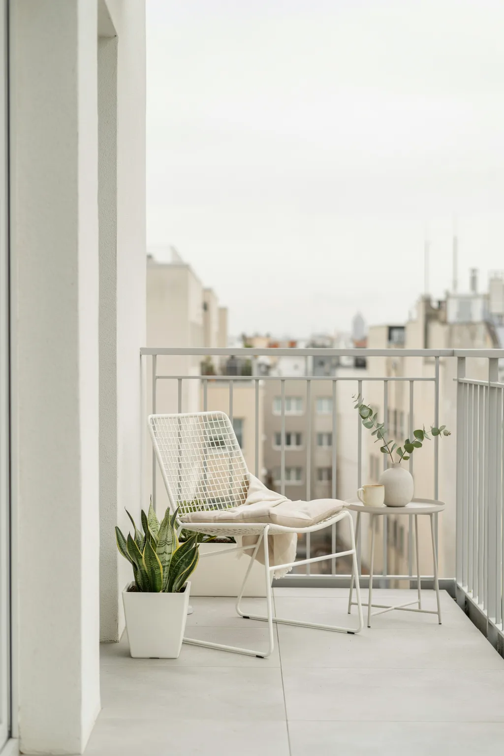 Minimalist Balcony That Feels Calm