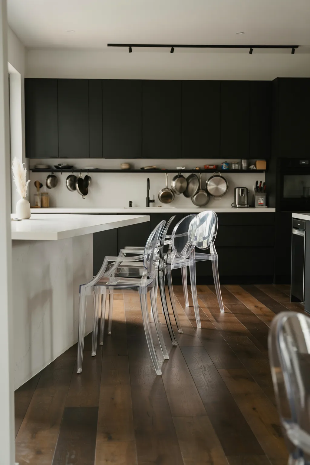 Clear Acrylic Stools For Small Kitchens