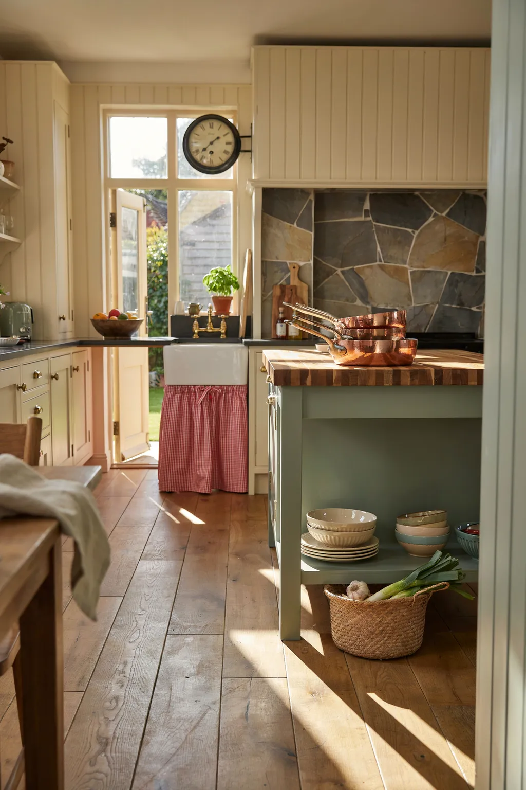Freestanding Island For Small Kitchens