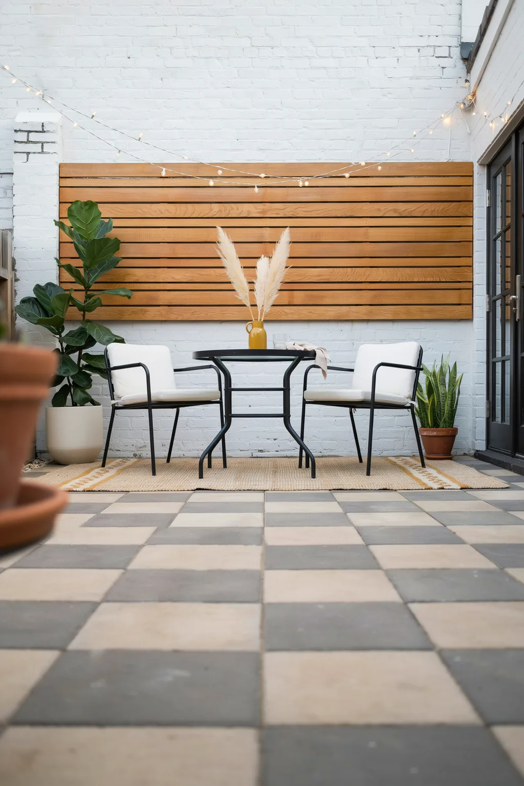Modern Slat Screen Bistro Patio