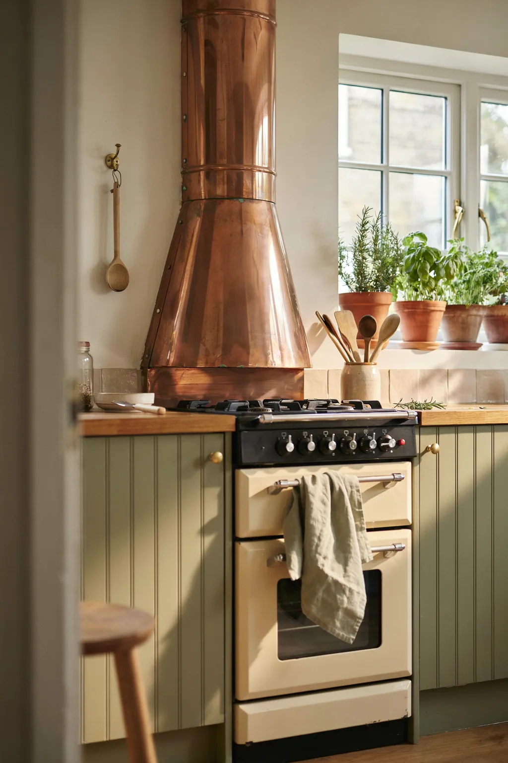 Copper Extractor Hood Kitchen Ideas