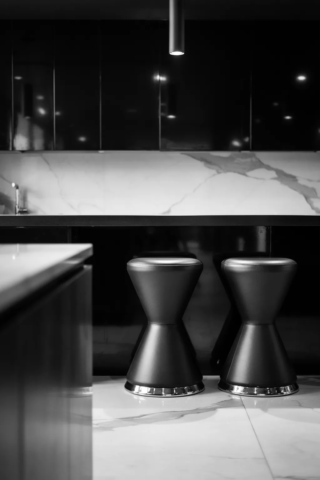 Hourglass Leather Stools For Bold Kitchens